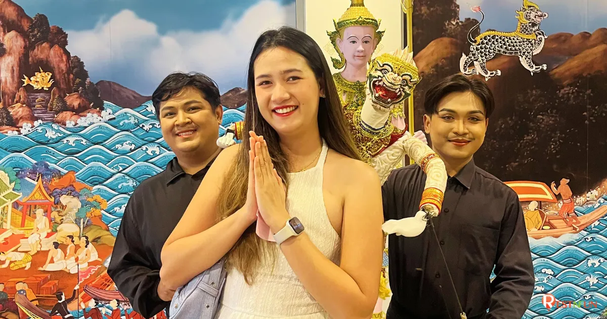 ถ่ายภาพกับนักแสดงที่สยามนิรมิต ภูเก็ต